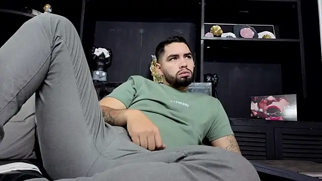 matteosantos live sex cam