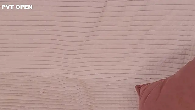 hlopushkahouse live sex cam