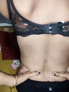 sassy__zaraa's cam snapshot