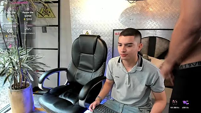 MarcoVitto live sex cam