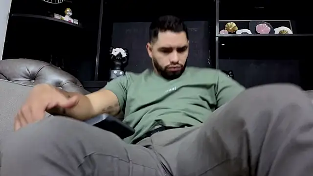 matteosantos live sex cam