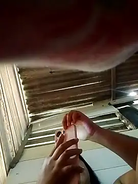 srtsara live sex cam