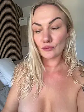 NastyMilf_ live sex cam