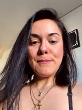 Luccreccia_ live sex cam