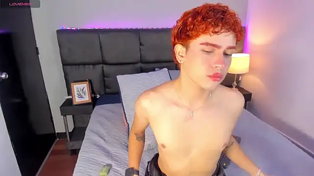 Aiiden_15 live sex cam