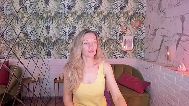 NancyGrace live sex cam