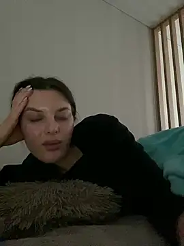 little_belucci's cam snapshot