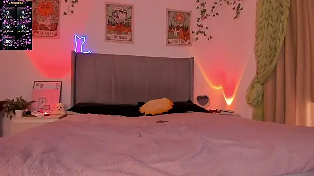 Whitekitty-exe's cam snapshot