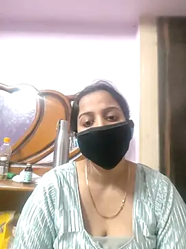 Tamil_shalini's cam snapshot