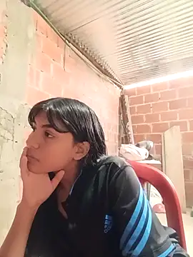 triana-hot18's cam snapshot