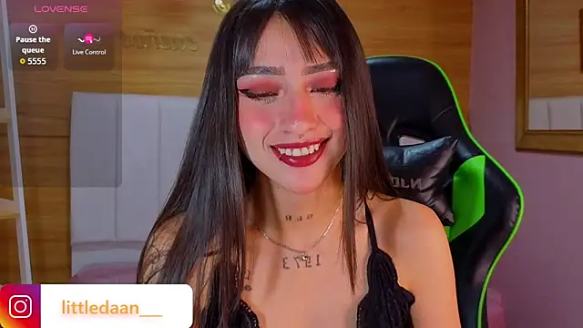 Abril_Velvet_a_'s cam snapshot