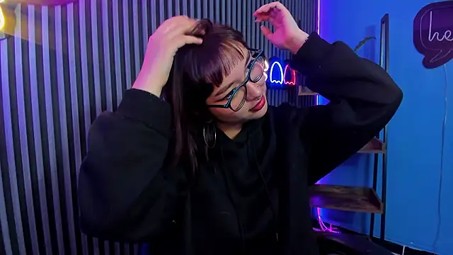 Violett_Prince1's cam snapshot