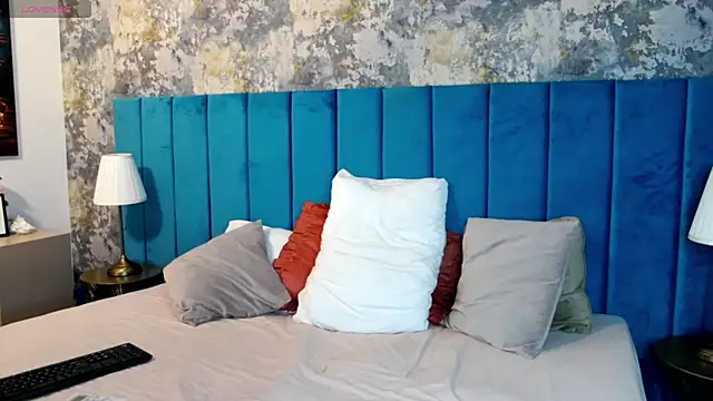 LisaCroft's cam snapshot