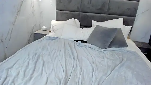 Chloee_White's cam snapshot