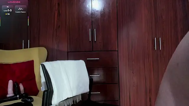 carly_grasso live sex cam