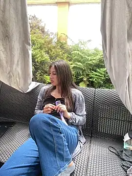 KloePink_'s cam snapshot