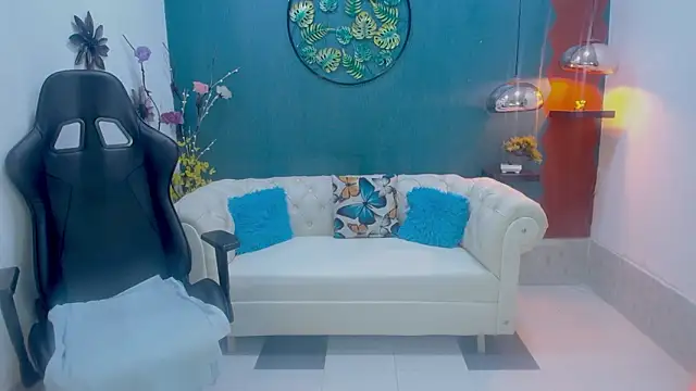 Miagreys1's cam snapshot