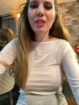 didihairypussy's cam snapshot