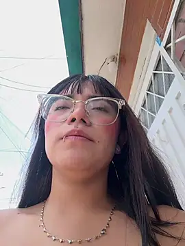 AngieRousse_'s cam snapshot