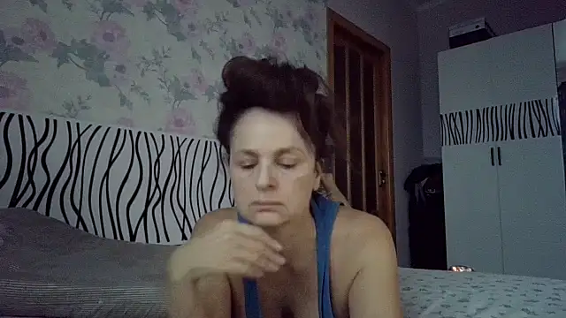 LindaStarS's cam snapshot