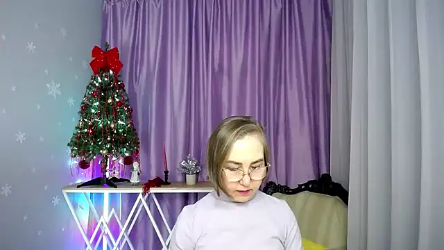 queen_a_n_i's cam snapshot