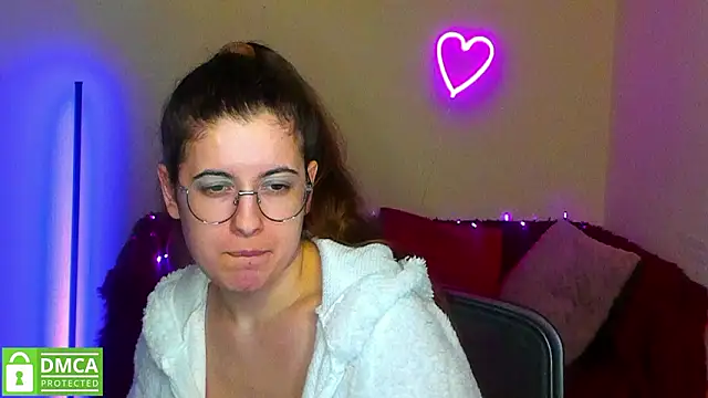 Aminabeatris's cam snapshot