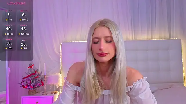 Monica_Leen's cam snapshot