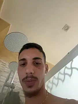 piccolo2002 live sex cam