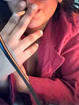 Love_heartss's cam snapshot