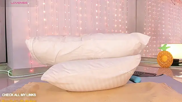 ohyesly_'s cam snapshot