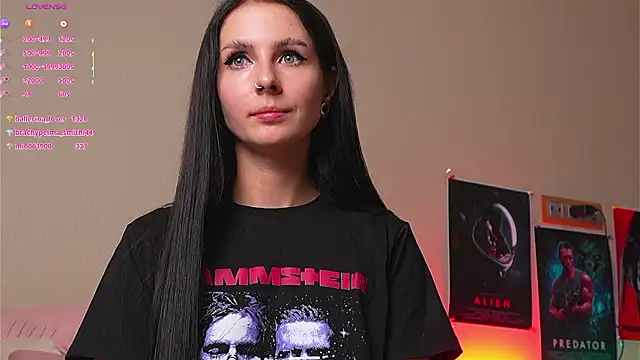 YaraAveiri's cam snapshot