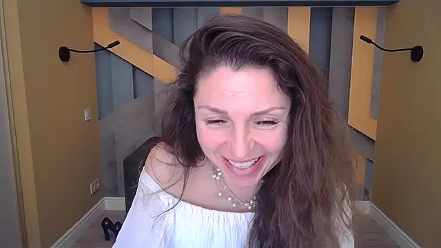 EllaLong's cam snapshot