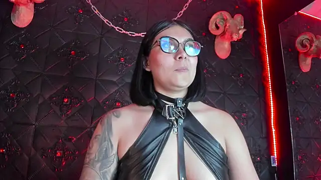 LolaXXXperience's cam snapshot