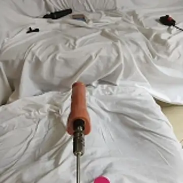 Cynddy's cam snapshot