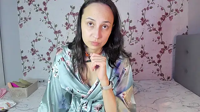 Alisagold90's cam snapshot