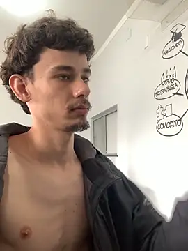 Pytergreensex's cam snapshot