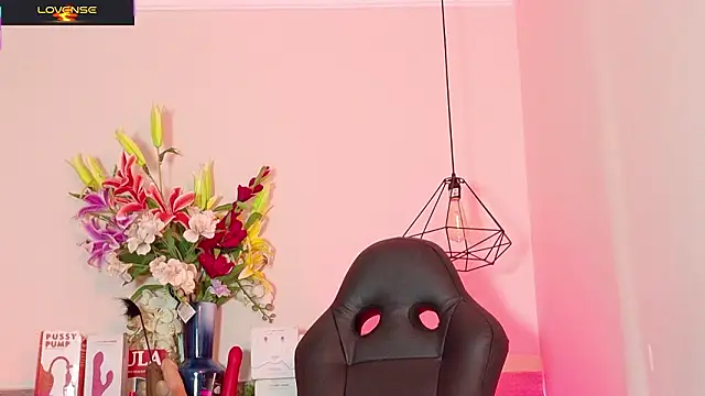 Scarlettt_Ass's cam snapshot