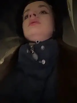 KittyQueeny live sex cam