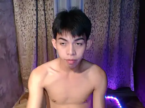 Urhotsilverboy's cam snapshot