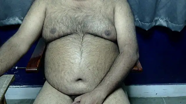 hairysubcub_70's cam snapshot