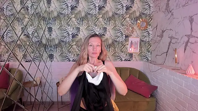 NancyGrace's cam snapshot