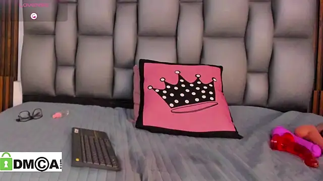 alisson__garcia's cam snapshot