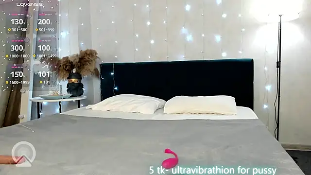 Luna_Vibee's cam snapshot