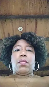 ChanneldelaCroix's cam snapshot