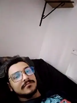 MoundingEwenki's cam snapshot