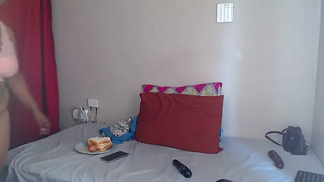 SexyLips86's cam snapshot