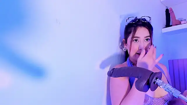 Amara_melodi's cam snapshot