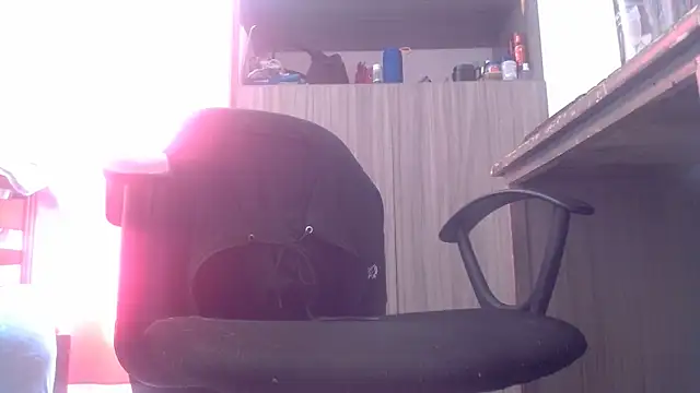 nicolle_milf1978's cam snapshot