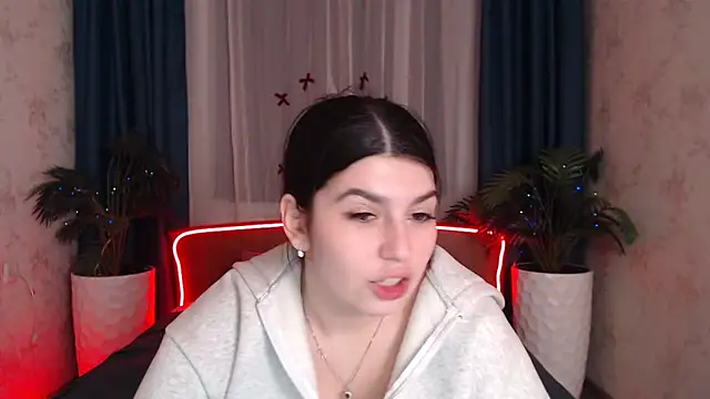 KisaModel's cam snapshot