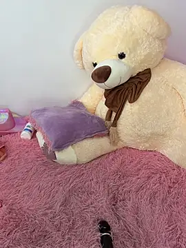 Little_channel_ live sex cam